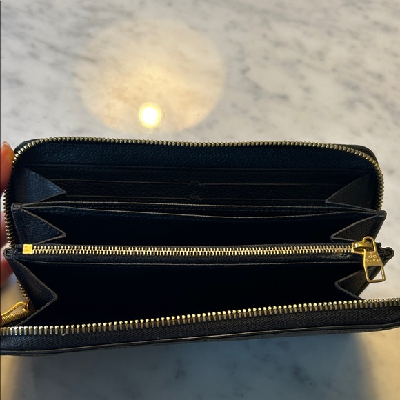 Louis Vuitton long Black zippy Monogram Wallet- authentic - Picture 5 of 11